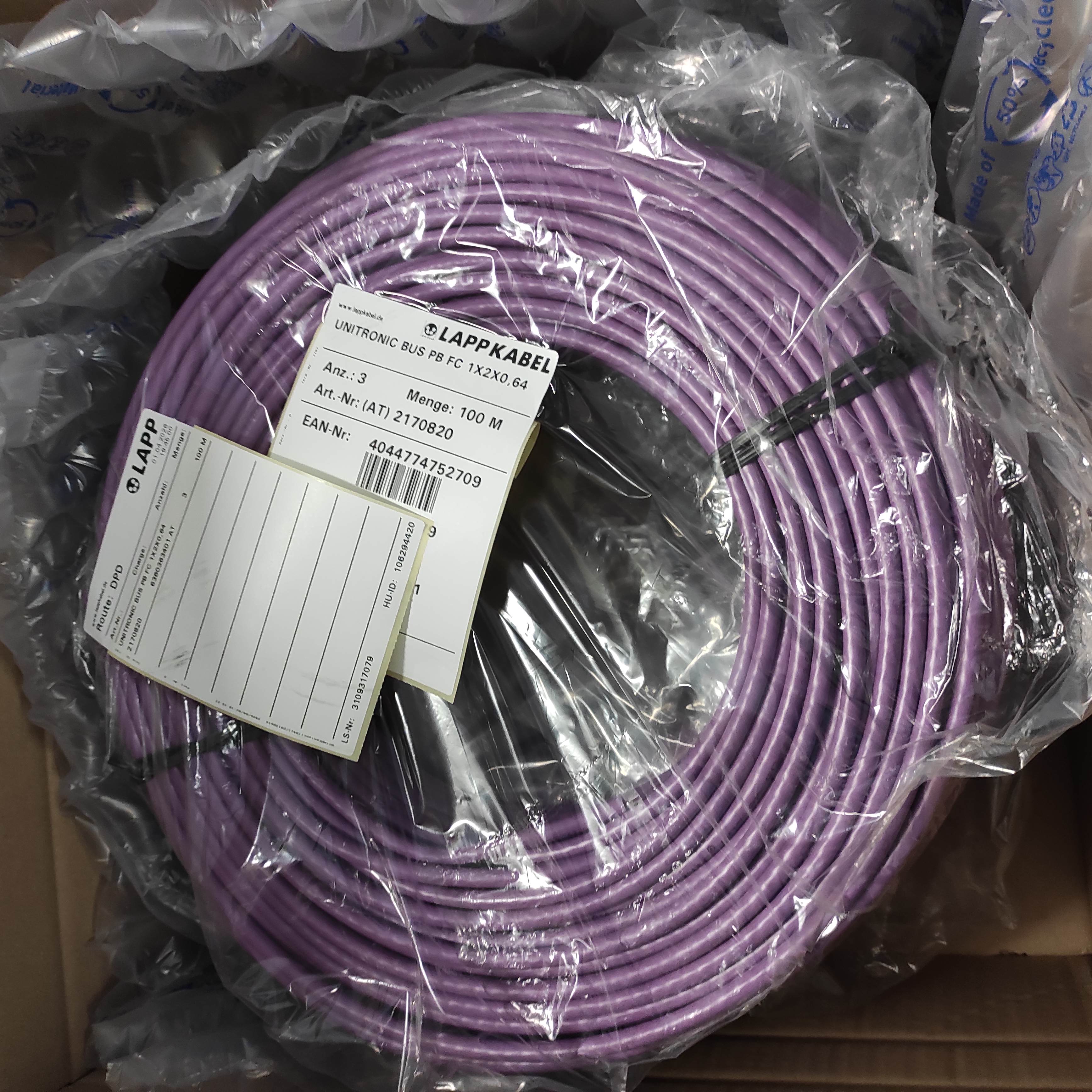 P/N: 2170820, Type: UNITRONIC(R) BUS PB FC 1X2X0,64