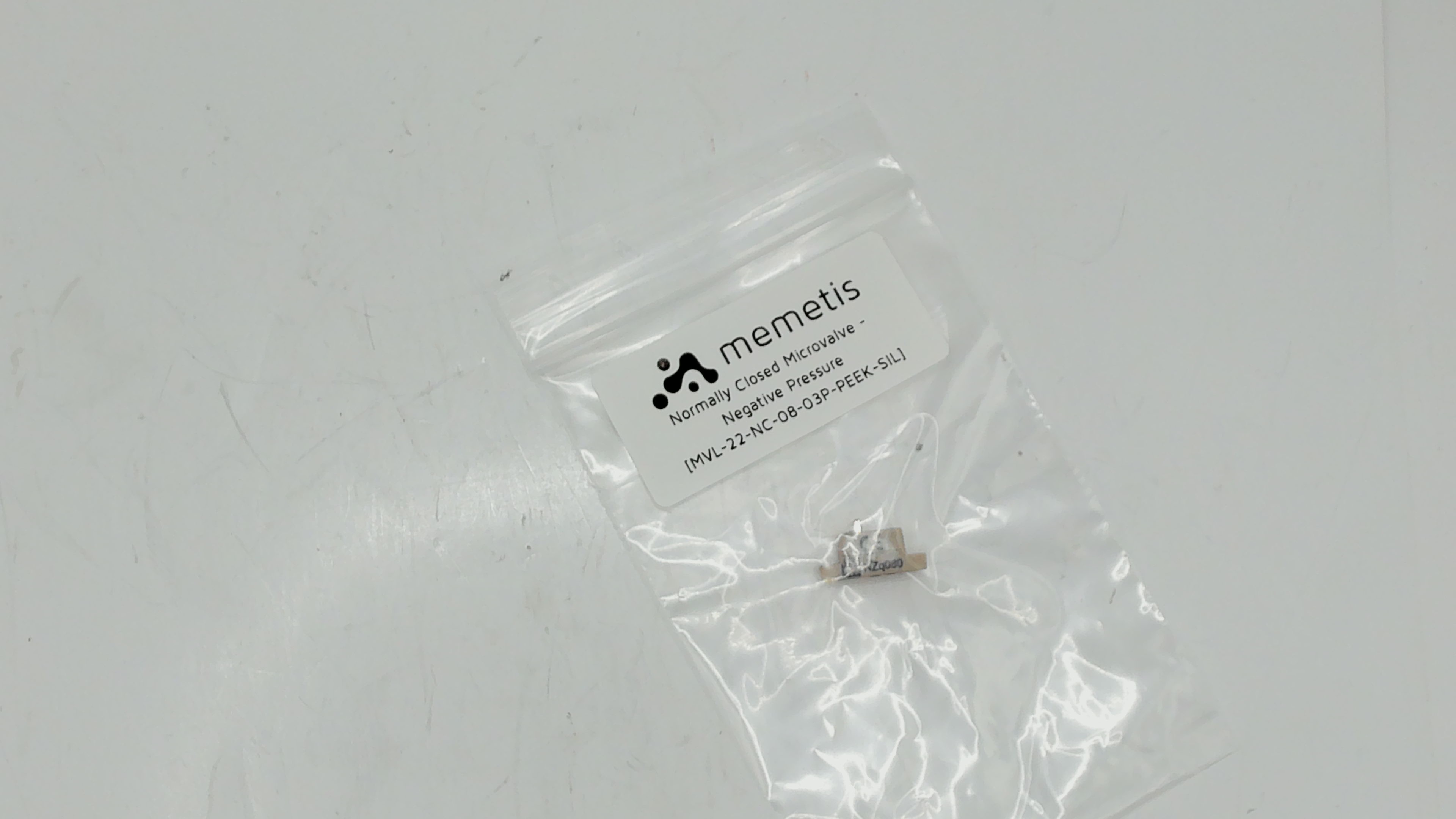 MVL-22-NC-08-03P-PEEK-SIL