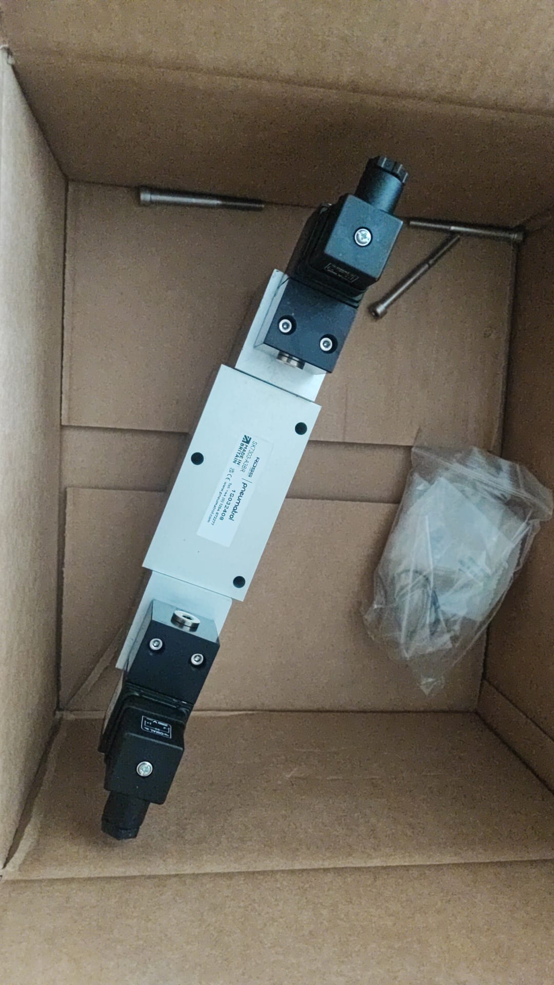 SK7303-A3BR
