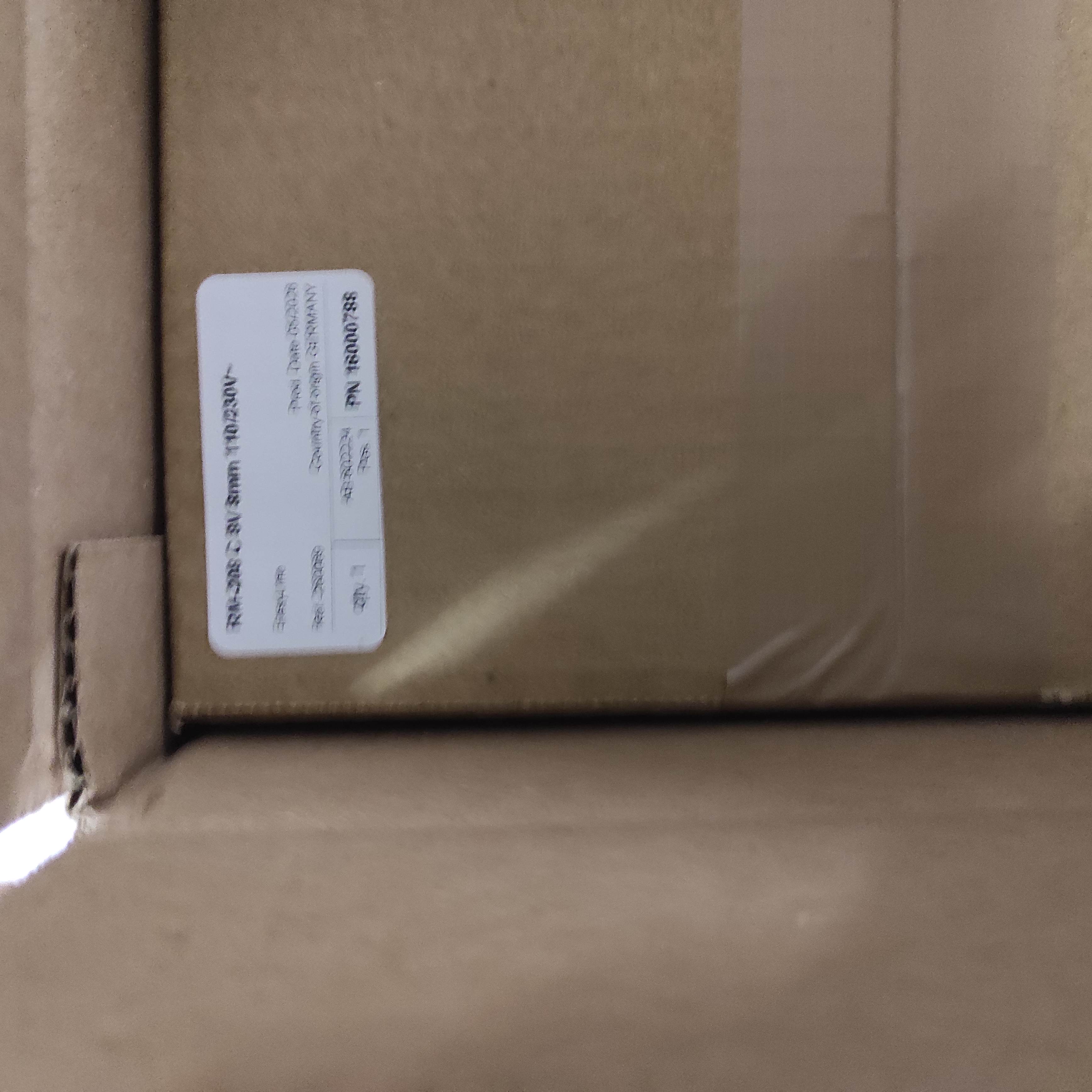 RM-208 C 8V (16000788)