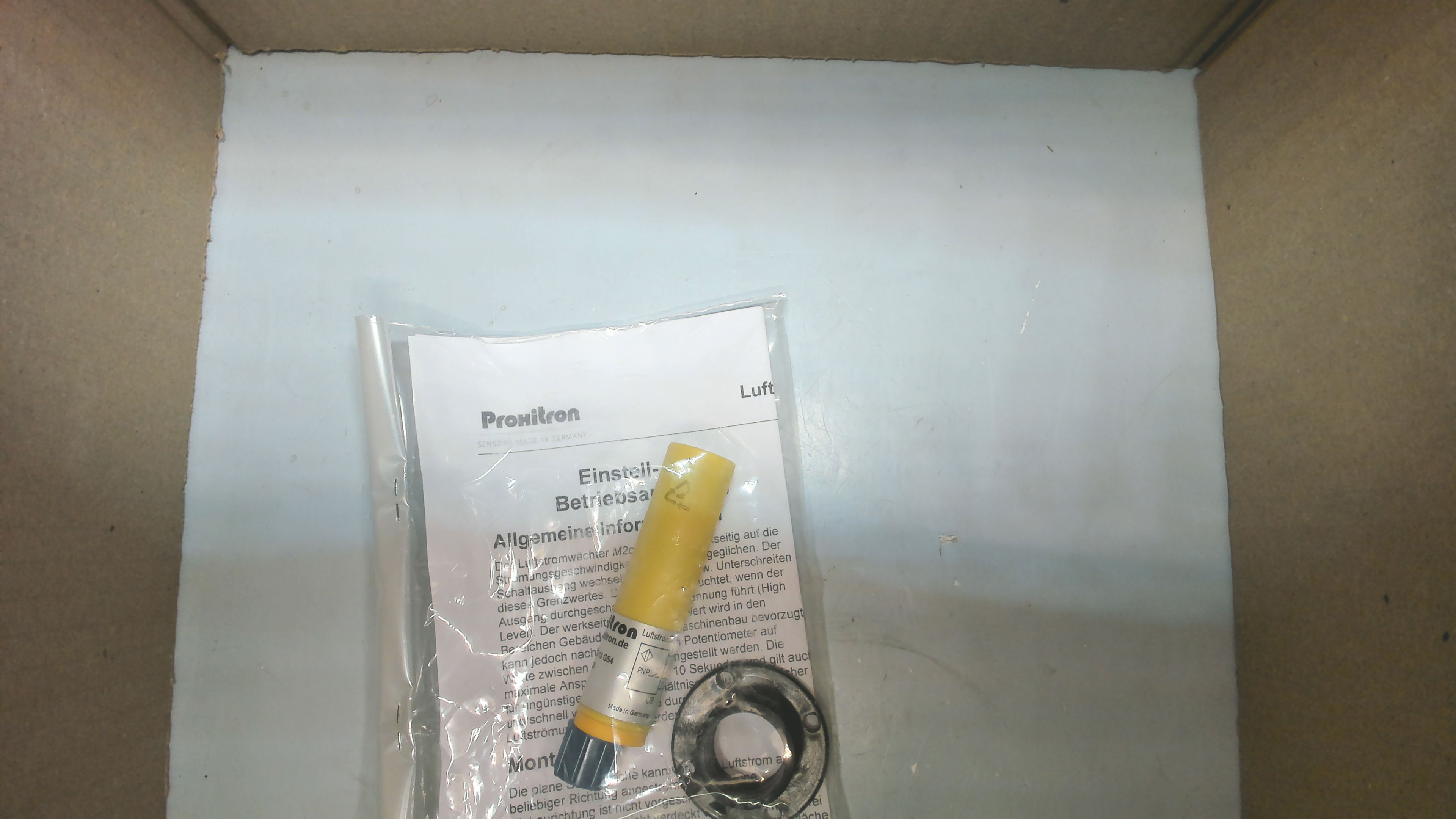 8032B Type: FKM 230.13 G S4