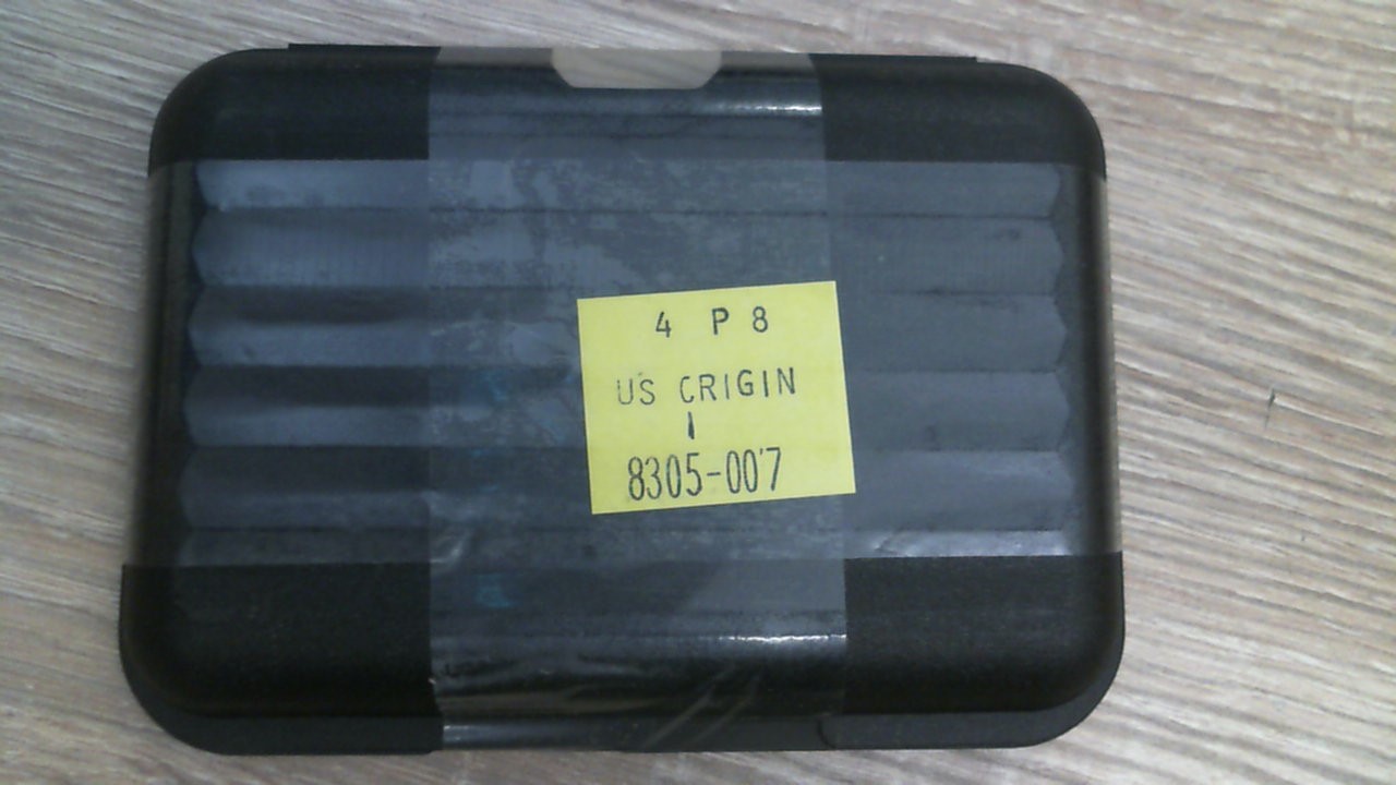 008305-007
